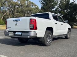 2023 Mitsubishi
Triton GLS
