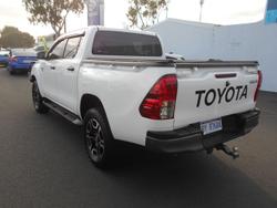 2022 Toyota
Hilux SR