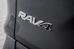 2024 Toyota
RAV4 GXL
