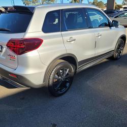 2023 Suzuki
Vitara Turbo Shadow