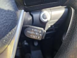 2025 Toyota
Hilux SR 48V