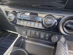 2025 Toyota
Hilux SR 48V