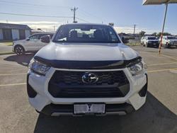 2025 Toyota
Hilux SR 48V