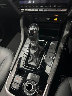 2025 Isuzu MU-X LS-T MY25 4X4 Dual Range Moonstone White Pearl