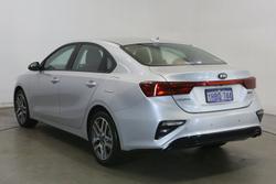 2020 Kia
Cerato Sport