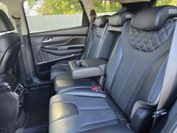 2023 Hyundai
                Santa Fe Elite