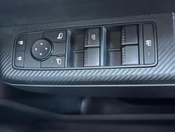 2024 Mitsubishi
Triton GLX