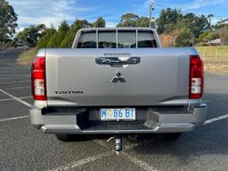 2024 Mitsubishi
Triton GLX