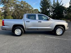 2024 Mitsubishi
Triton GLX
