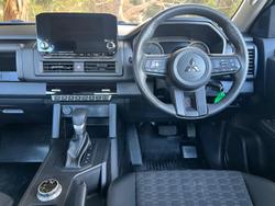 2024 Mitsubishi
Triton GLX