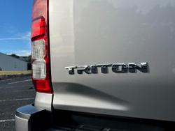 2024 Mitsubishi
Triton GLX