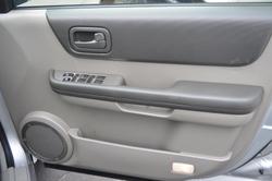 2005 Nissan
X-TRAIL ST