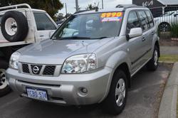 2005 Nissan
X-TRAIL ST