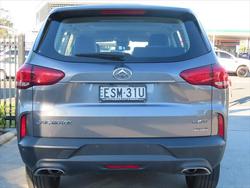 2022 LDV
D90 Executive
