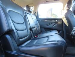 2022 LDV
D90 Executive