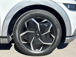 2022 Hyundai
IONIQ 5 DYNAMIQ