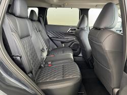 2024 Mitsubishi
Outlander Exceed