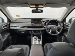 2024 Mitsubishi
Outlander Exceed