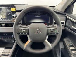 2024 Mitsubishi
Outlander Exceed