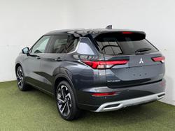 2024 Mitsubishi
Outlander Exceed