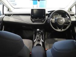 2022 Toyota
Corolla Ascent Sport Hybrid