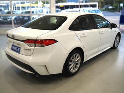 2022 Toyota
Corolla Ascent Sport Hybrid