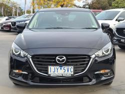 2017 Mazda
3 Maxx