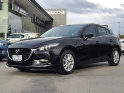 2017 Mazda
                3 Maxx