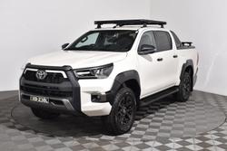 2021 Toyota
Hilux Rogue