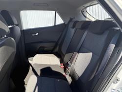 2022 Kia
                Stonic S