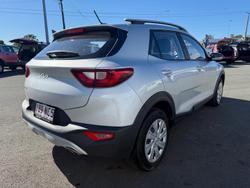 2022 Kia
                Stonic S