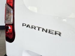 2021 Peugeot
Partner 130 THP