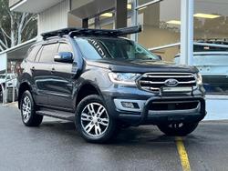 2019 Ford
                Everest Trend