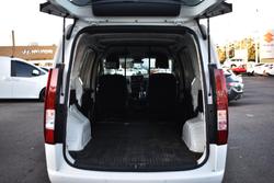2022 Hyundai STARIA LOAD US4.V1 MY22 Creamy White
