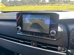 2024 Mitsubishi
Outlander ES