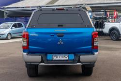 2023 Mitsubishi
Triton GLX-R