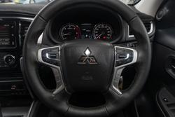 2023 Mitsubishi
Triton GLX-R