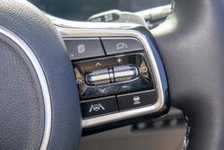 2024 Kia
Carnival GT-Line HEV