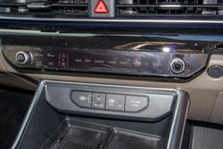 2024 Kia
Carnival GT-Line HEV