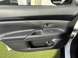 2018 Mitsubishi
Outlander Black Edition