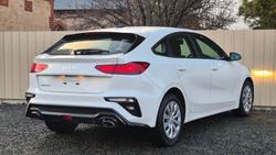 2021 Kia
                Cerato S