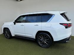 2023 Lexus
LX 500d F Sport