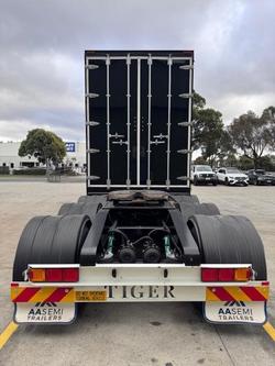 2022 Tiger St3 Lead A 12 Pallet Drop Deck Mezzanine Rear Doors Black