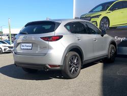 2017 Mazda
CX-5 Akera