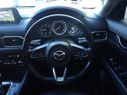 2017 Mazda
CX-5 Akera