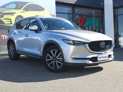 2017 Mazda
CX-5 Akera