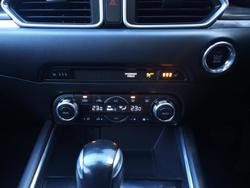 2017 Mazda
CX-5 Akera
