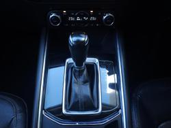 2017 Mazda
CX-5 Akera