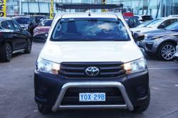 2020 Toyota
Hilux Workmate