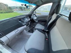 2011 Mitsubishi
Triton GL